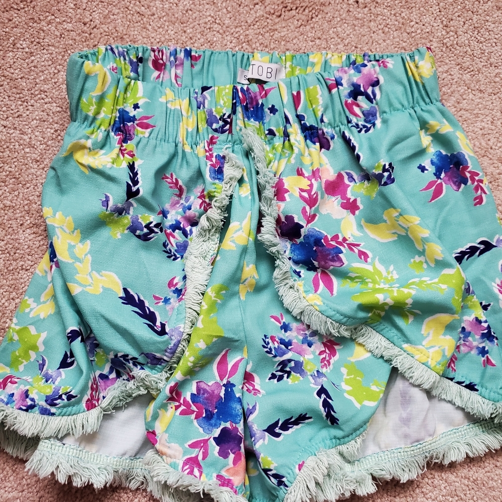 Shorts - Picture 6 of 8